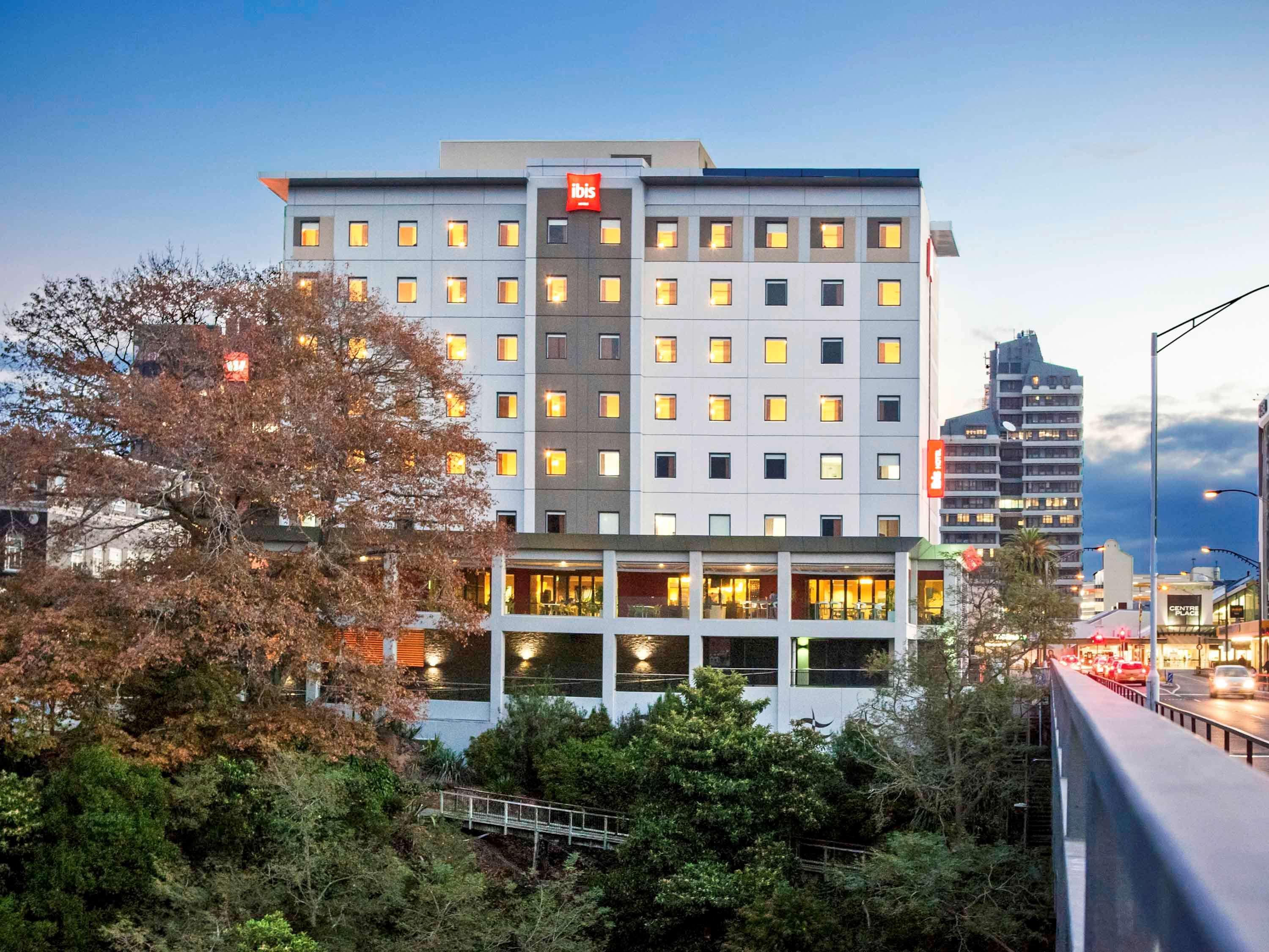 Отель Ibis Hamilton Tainui Экстерьер фото