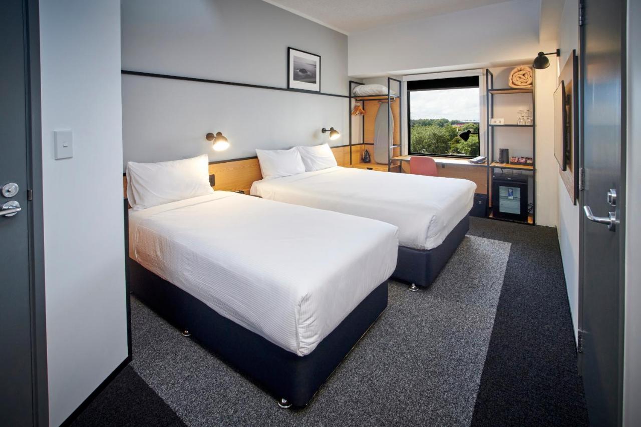 Отель Ibis Hamilton Tainui Экстерьер фото