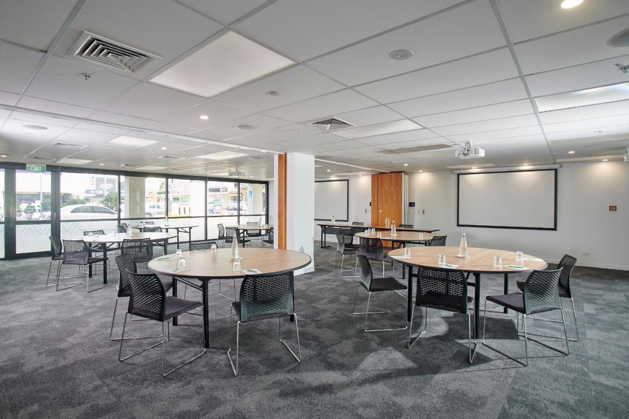 Отель Ibis Hamilton Tainui Экстерьер фото