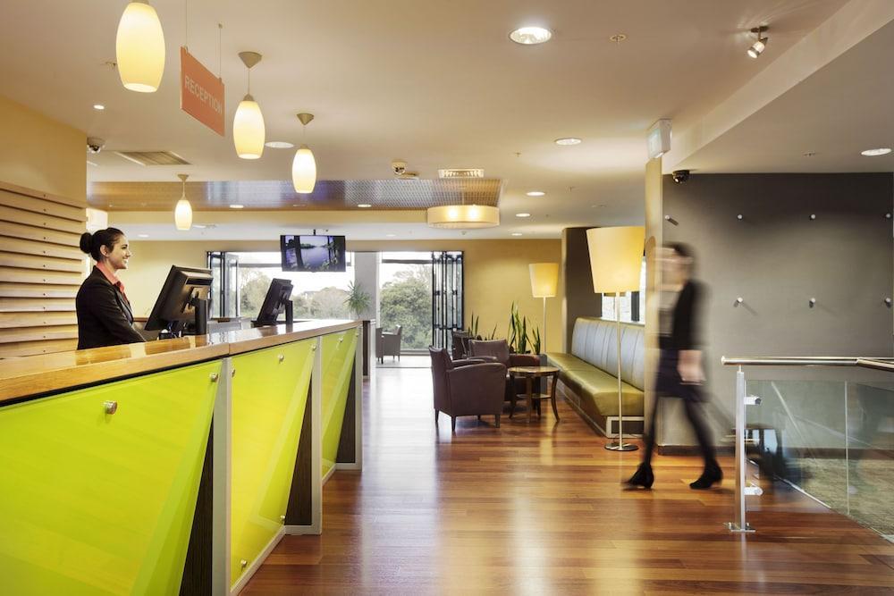 Отель Ibis Hamilton Tainui Экстерьер фото