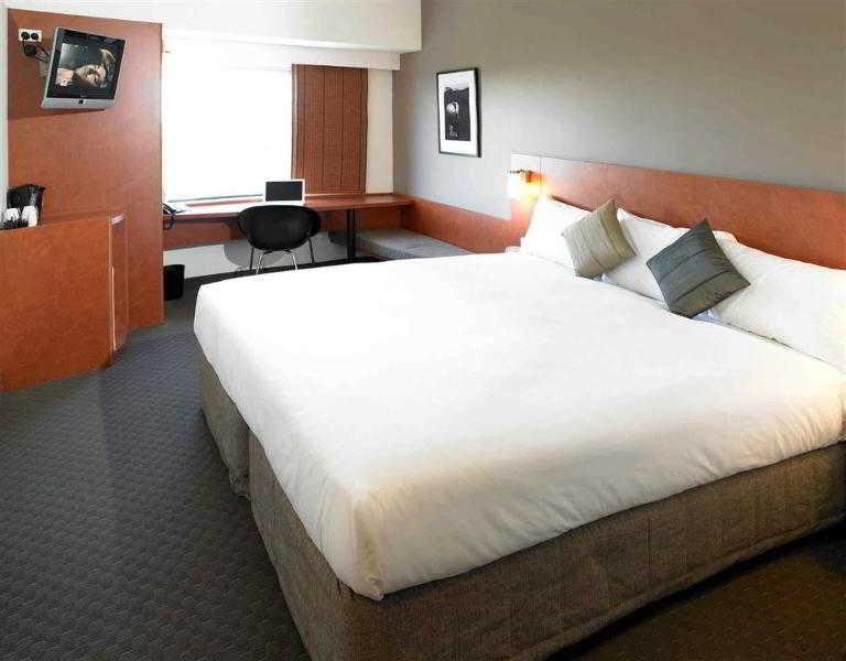 Отель Ibis Hamilton Tainui Экстерьер фото