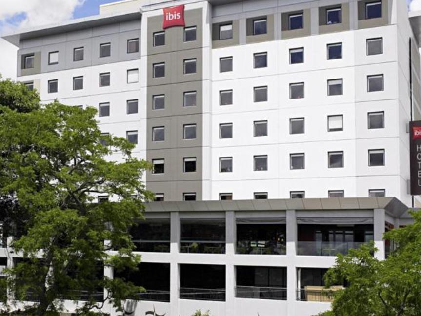 Отель Ibis Hamilton Tainui Экстерьер фото