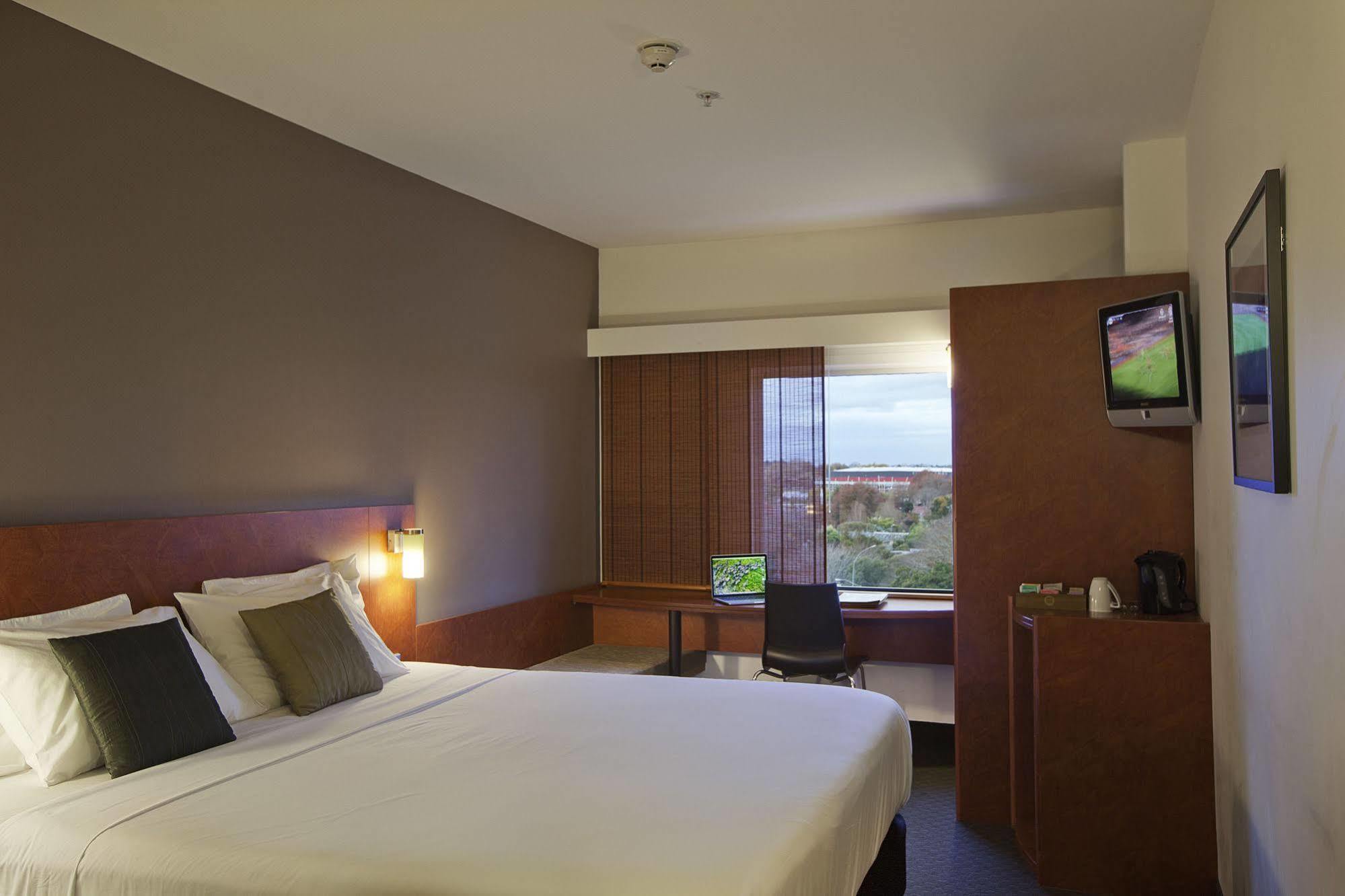 Отель Ibis Hamilton Tainui Экстерьер фото